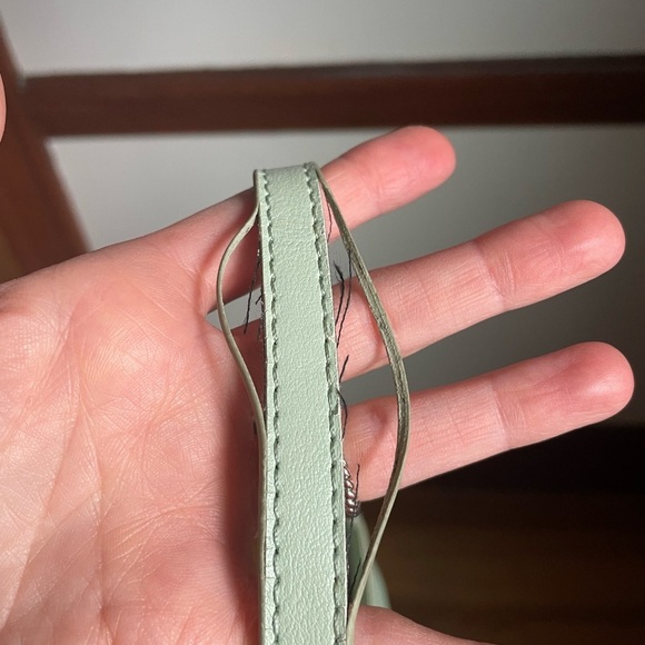 Steve Madden Mint Pistachio Green Crescent Shoulder Baguette Bag with Chain Srap - Picture 8 of 8